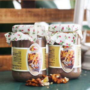 Dió-alma gyümölcsdesszert - 200g