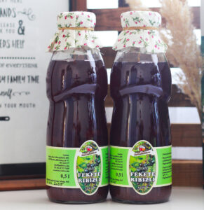 Natúr fekete ribizli szörp - 0,5l (cukormentes)