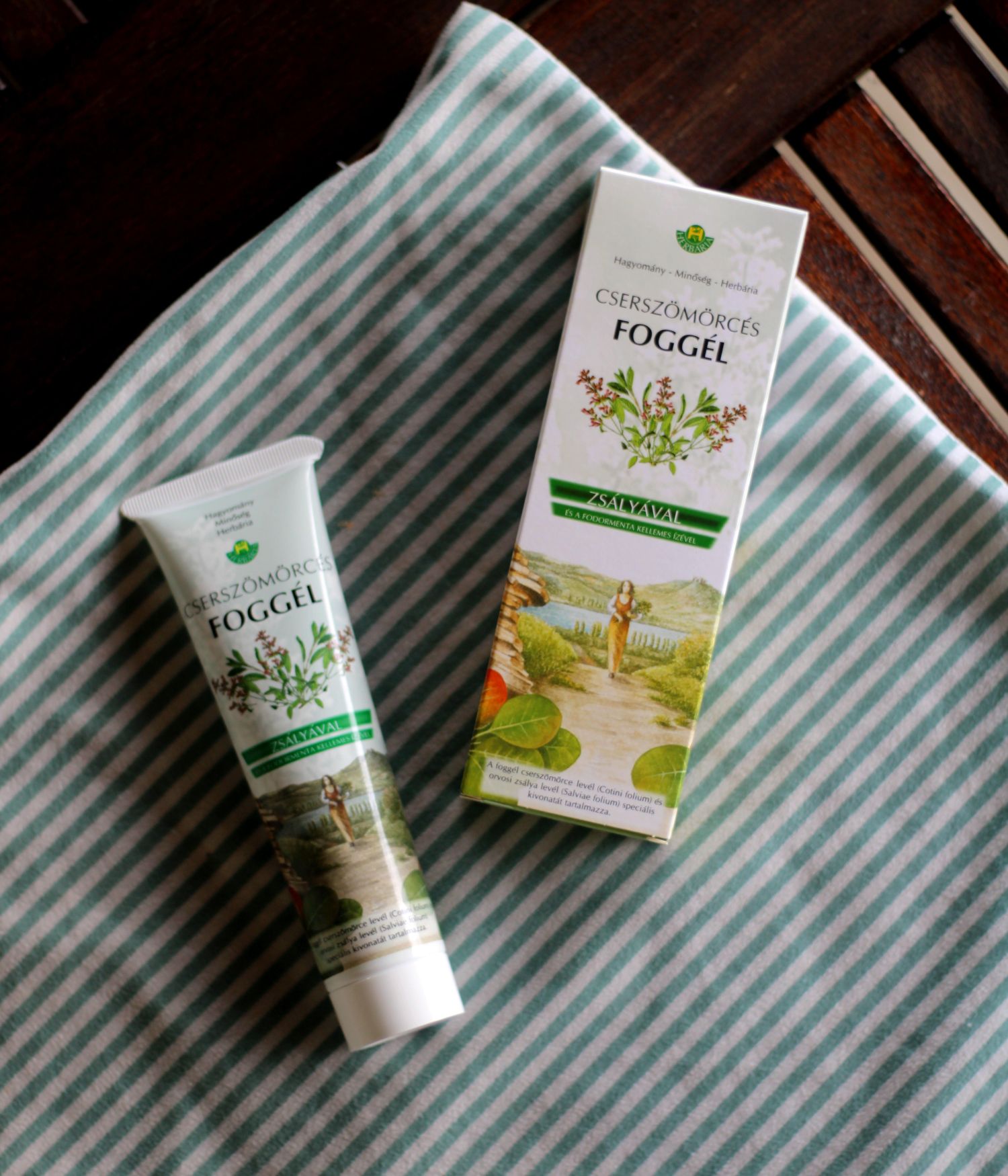 Herbária cserszömörcés foggél Herbária cserszömörcés foggél
